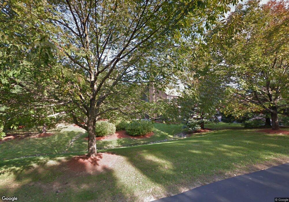 61 Stacey Cir, Windham, NH 03087 - photo 1