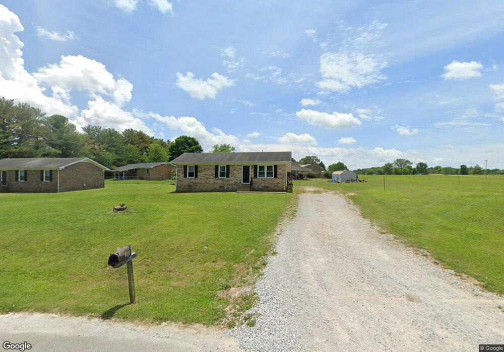 230 Lakeview Dr, Manchester, TN 37355 - photo 1