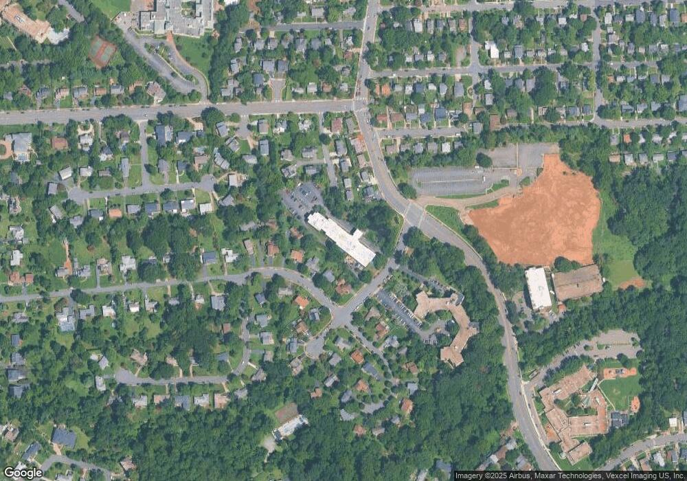 550 S Carlin Springs Rd, Arlington, VA 22204 - photo 1