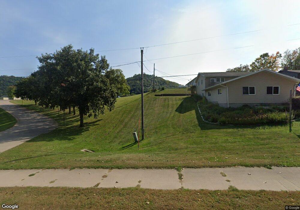 1411 Main St, Lansing, IA 52151 - photo 1