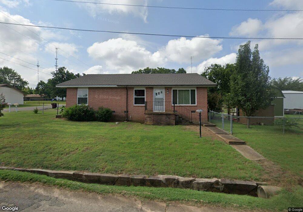 410 E Trice St, Hugo, OK 74743 - photo 1