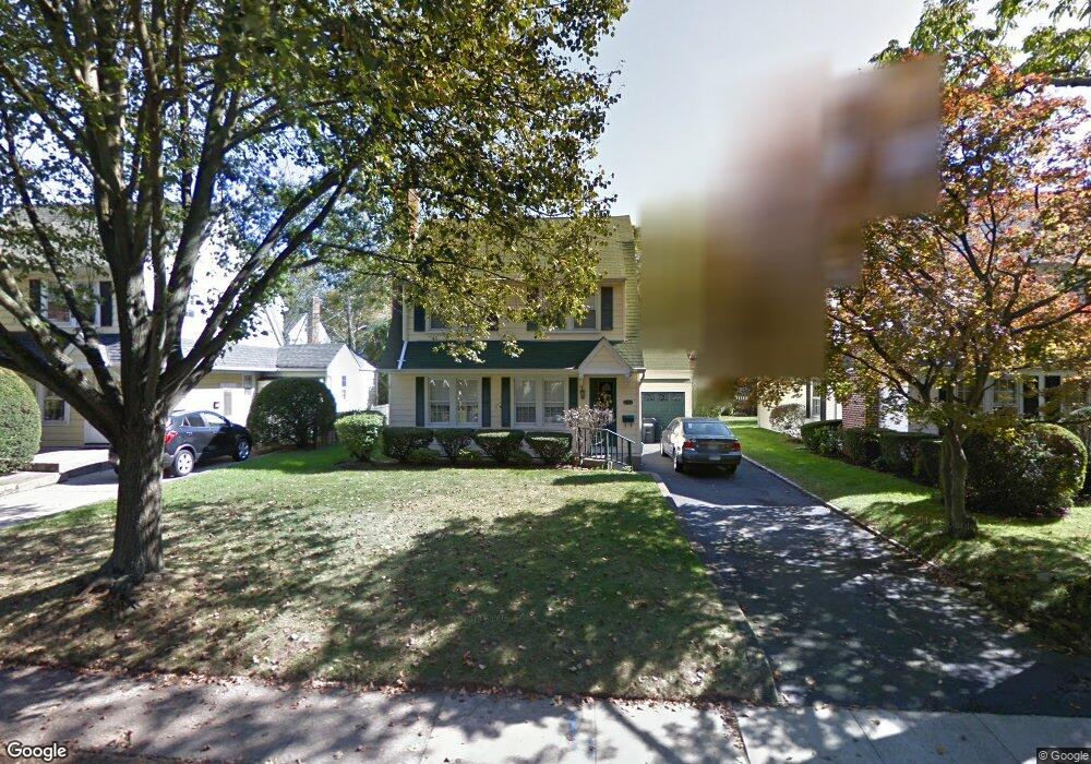 198 Fernwood Terrace, Garden City, NY 11530 - photo 1