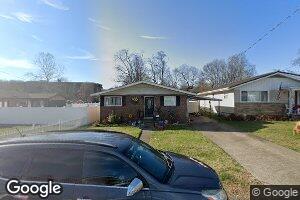 737 W 2nd St, Ceredo, WV 25507