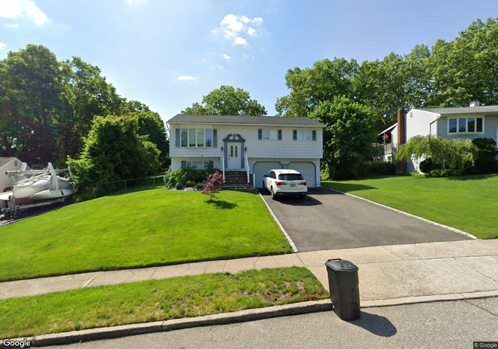 28 Ramondo Ln, Smithtown, NY 11787 - photo 1