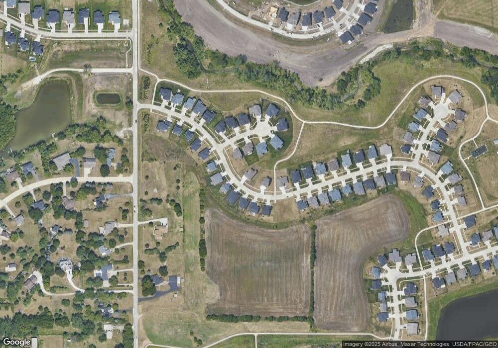 9825 Marnewood Dr, Johnston, IA 50131 - photo 1