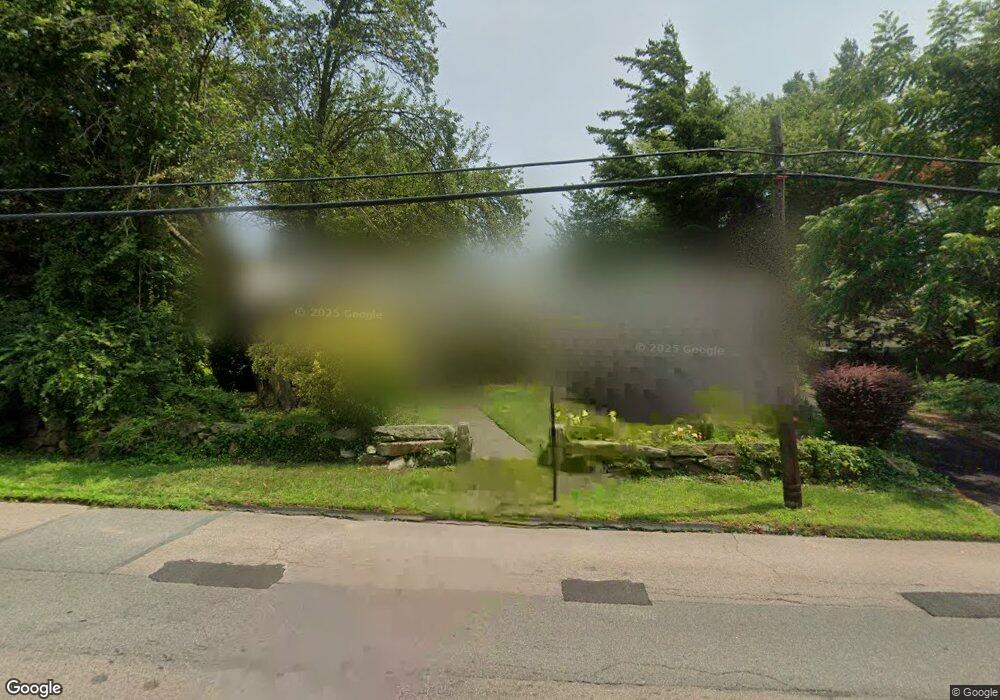 788 Dartmouth St, South Dartmouth, MA 02748 - photo 1