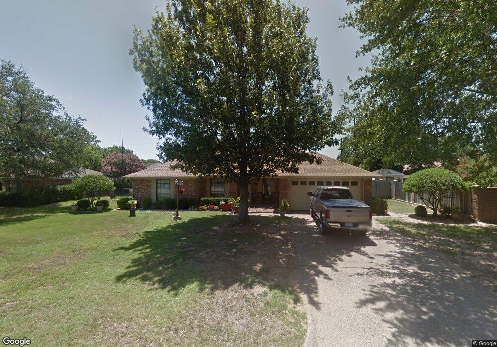 1513 Hemphill Dr, Cleburne, TX 76033 - photo 1