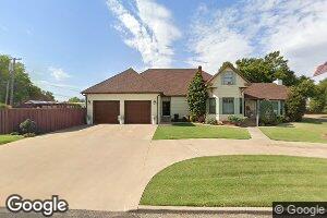 241 S 7th St, Mountain View, OK 73062