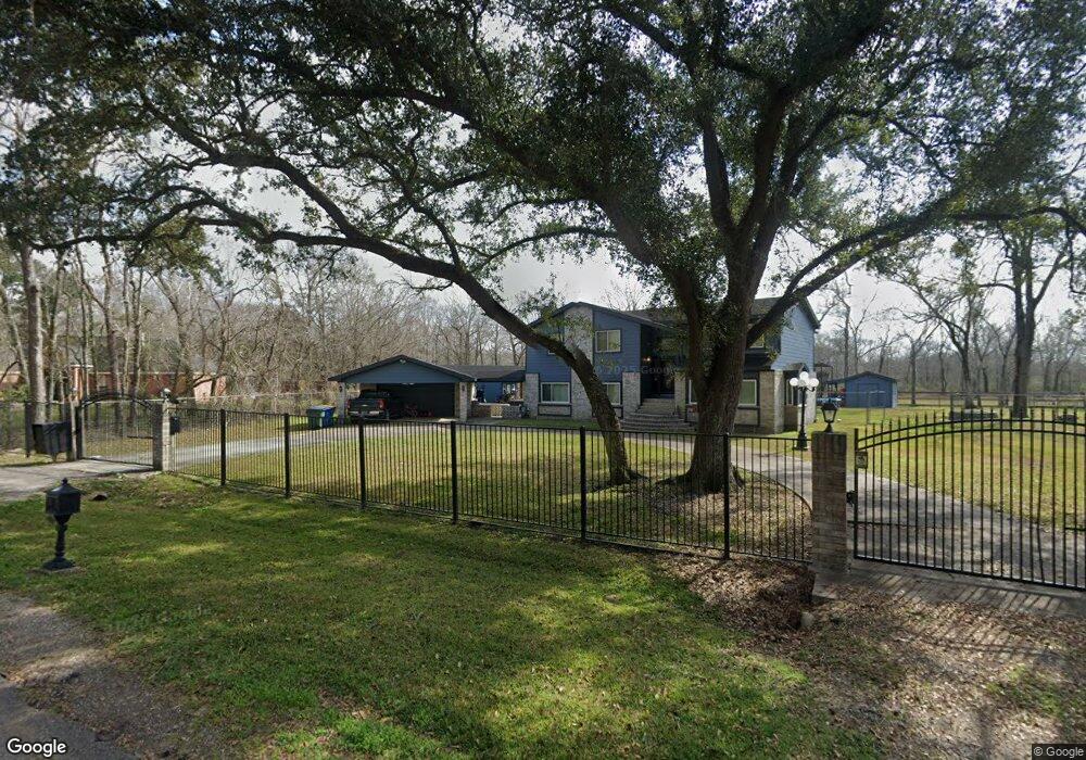 110 County Road 904, Alvin, TX 77511 - photo 1