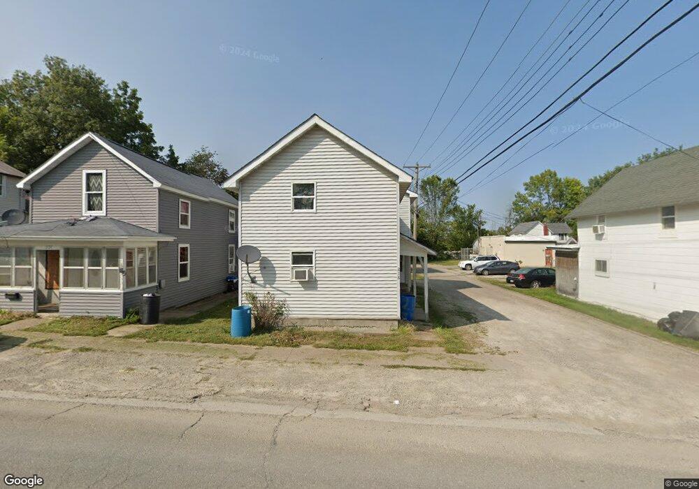 218 Walnut St, Columbus Junction, IA 52738 - photo 1