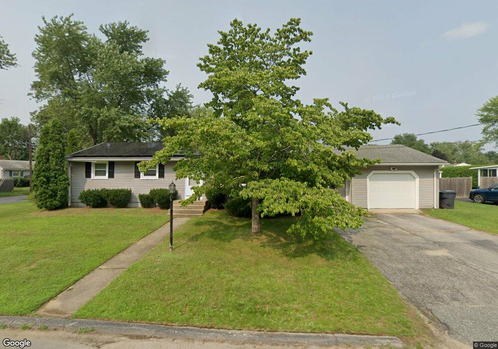 174 Burbank Dr, Warwick, RI 02886 - photo 1