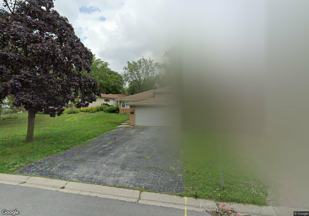 2912 Lexington Dr, Hazel Crest, IL 60429 - photo 1