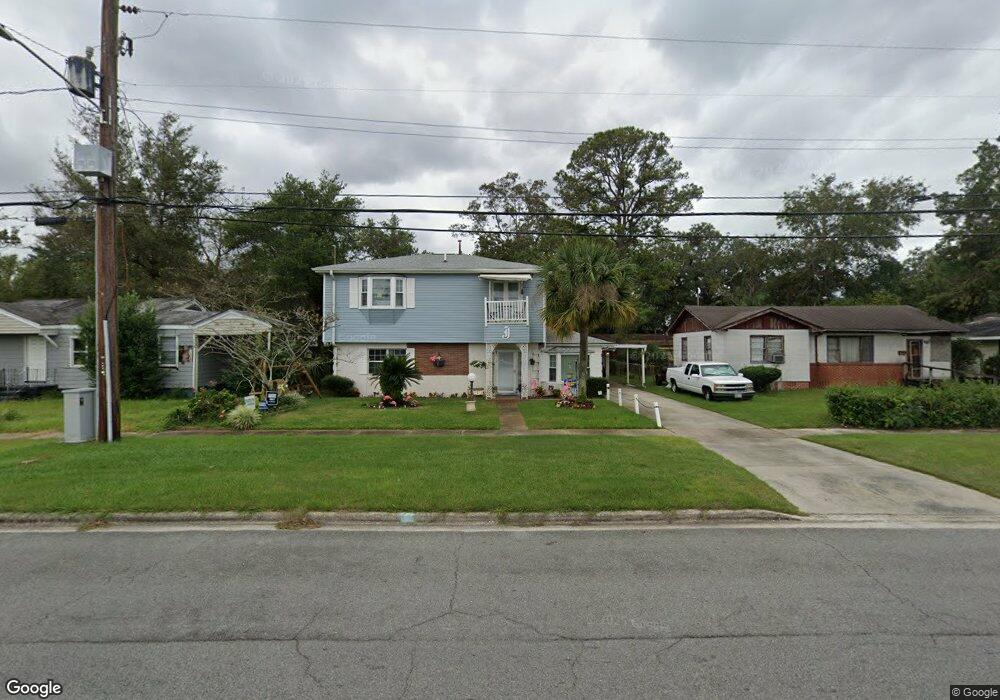 2815 Albany St, Brunswick, GA 31520 - photo 1