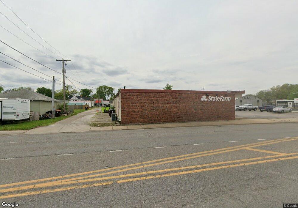 616 N Chicago St, Lincoln, IL 62656 - photo 1