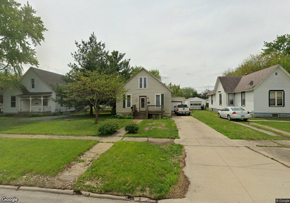 413 Wyatt Ave, Lincoln, IL 62656 - photo 1