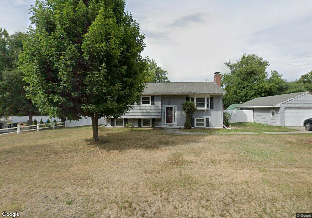 3 Sahlin Cir, Franklin, MA 02038 - photo 1