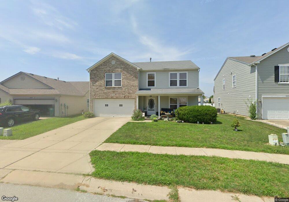 2052 Cedarmill Dr, Franklin, IN 46131 - photo 1