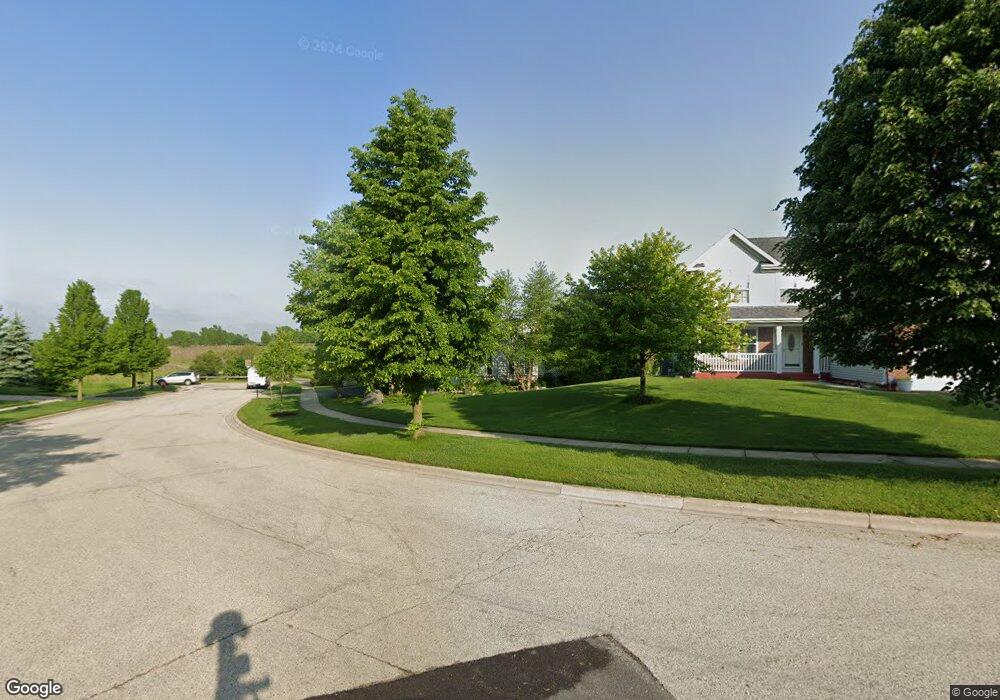 630 Lake Plumleigh Way, Algonquin, IL 60102 - photo 1