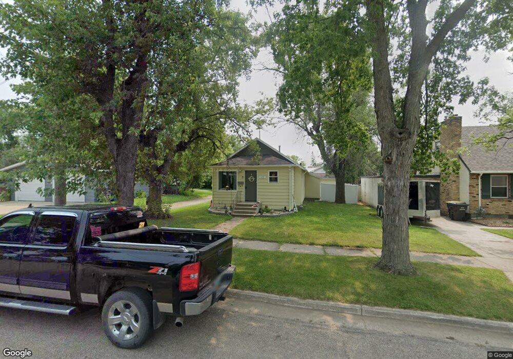 415 3rd St SW, Jamestown, ND 58401 - photo 1
