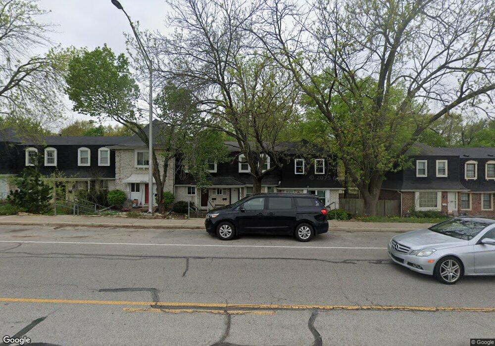 8916 Pflumm Rd, Lenexa, KS 66215 - photo 1