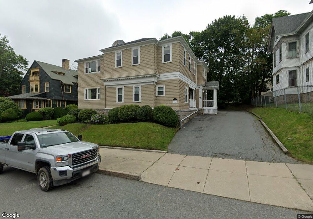 635 Rock St unit 4, Fall River, MA 02720 - photo 1