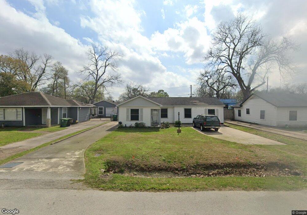 114 Ben Dr, Houston, TX 77022 - photo 1