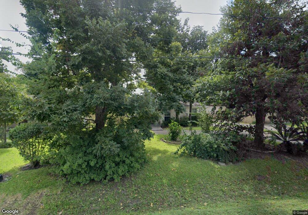 6934 Kittridge St, Houston, TX 77028 - photo 1
