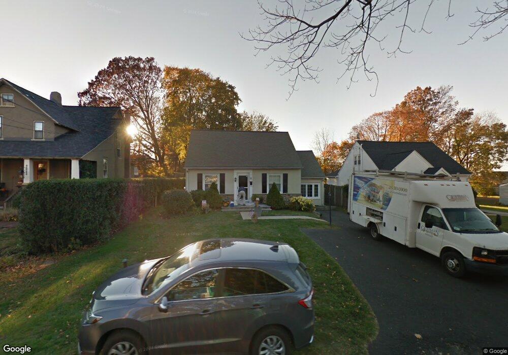 8 Lloyd Ave, Malvern, PA 19355 - photo 1