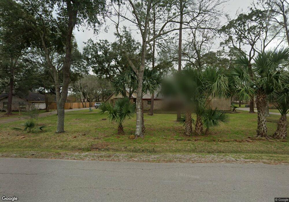 305 Briarmeadow Ave, Friendswood, TX 77546 - photo 1