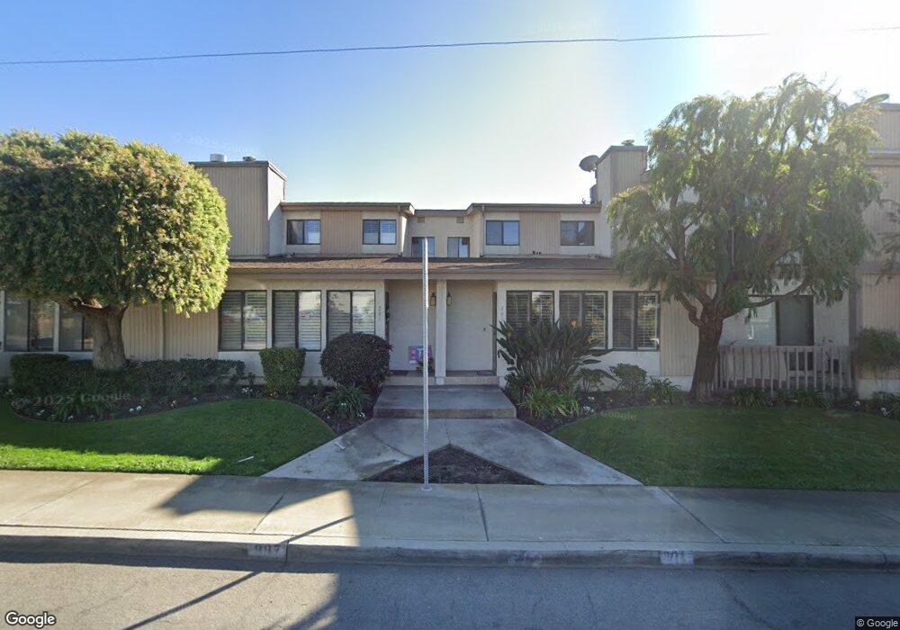 867 Washington St unit 8, El Segundo, CA 90245 - photo 1