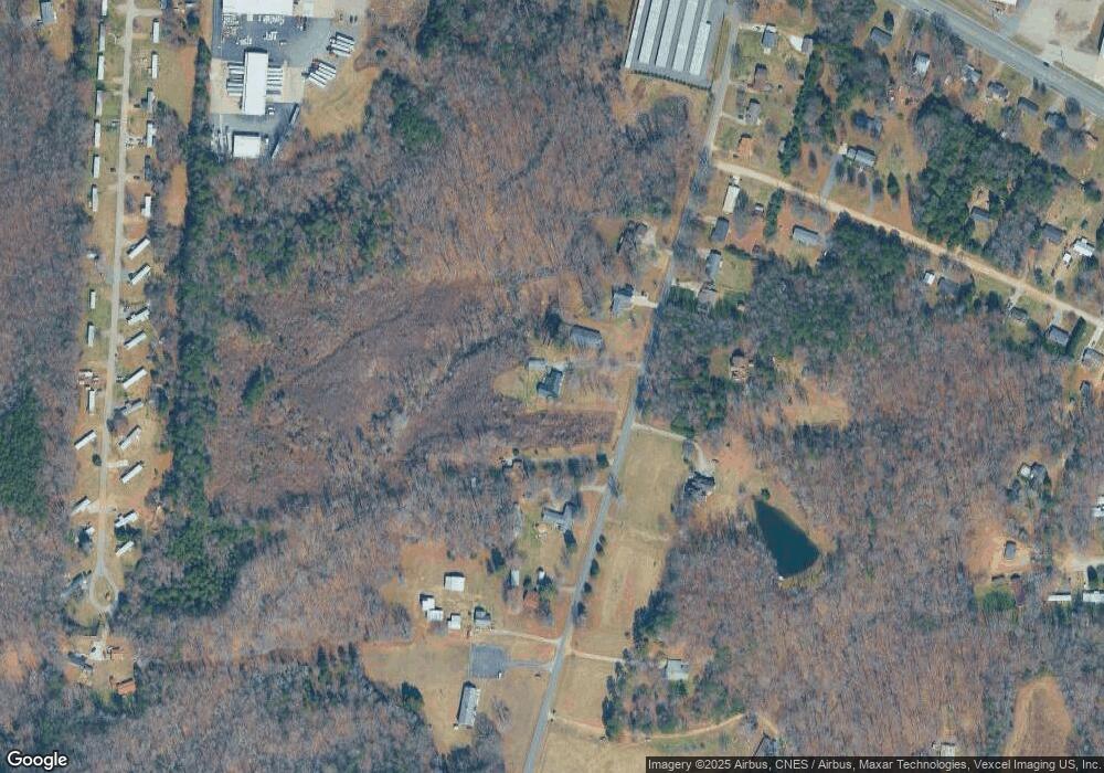 166 Shiloh Rd, Statesville, NC 28677 - photo 1