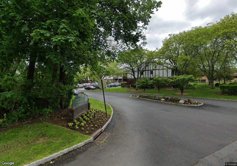 12 Buckingham Ct unit 12, Pomona, NY 10970 - photo 1