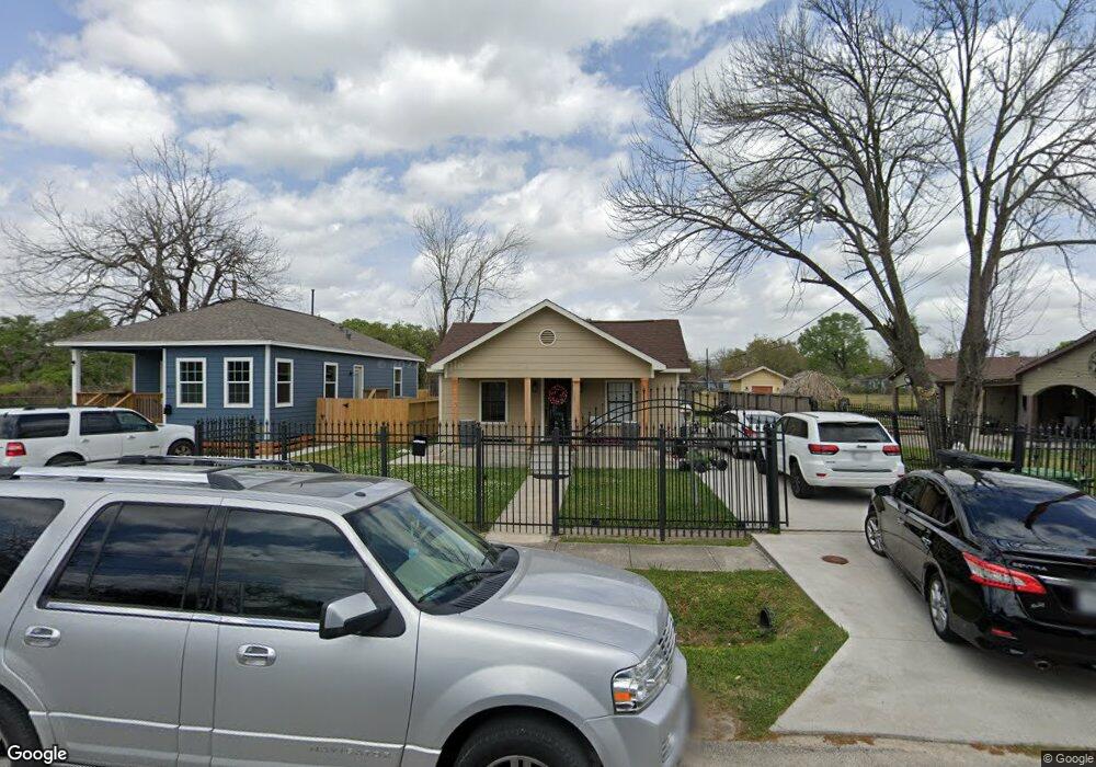 4029 Jewel St, Houston, TX 77026 - photo 1