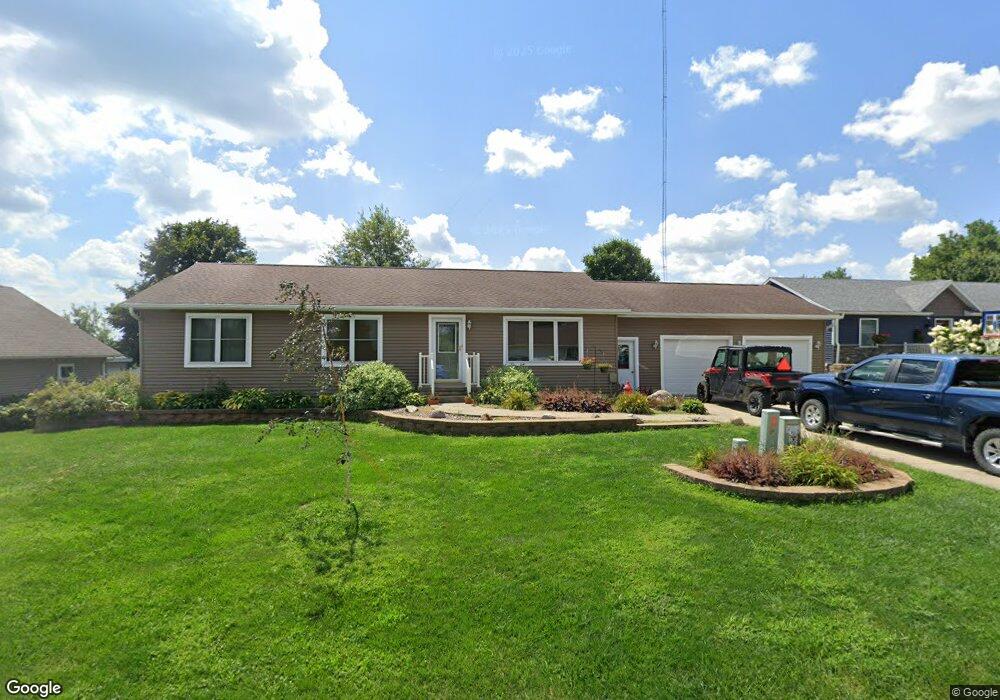 504 E Plum St, West Union, IA 52175 - photo 1