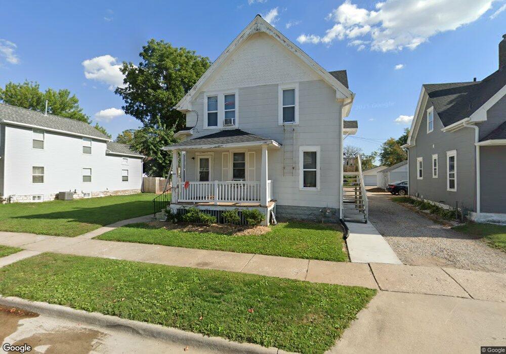 155 14th Ave SW, Cedar Rapids, IA 52404 - photo 1