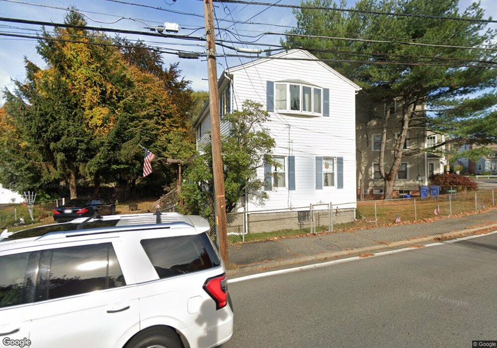 52 Nahant St unit 1, Wakefield, MA 01880 - photo 1