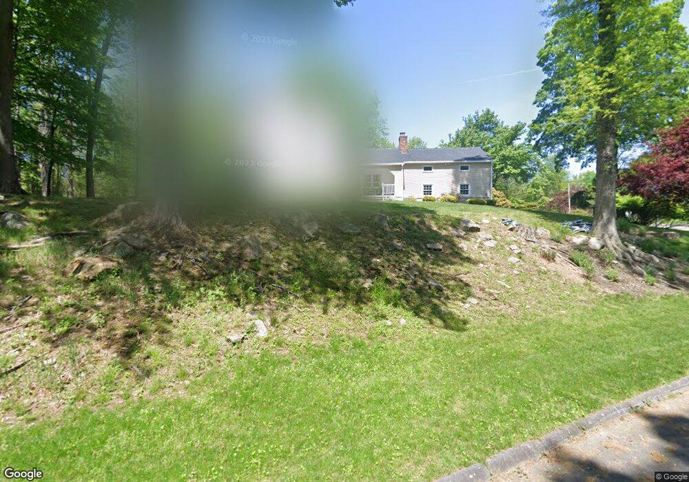 4 Spring St, Trumbull, CT 06611 - photo 1