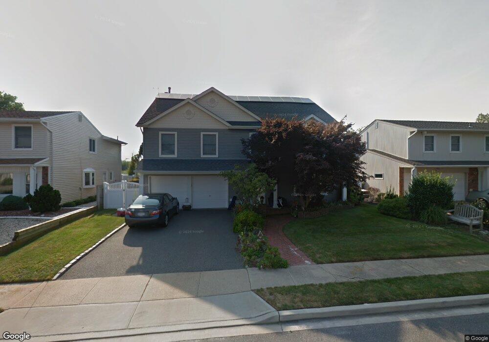 35 Donna Ln, Lido Beach, NY 11561 - photo 1