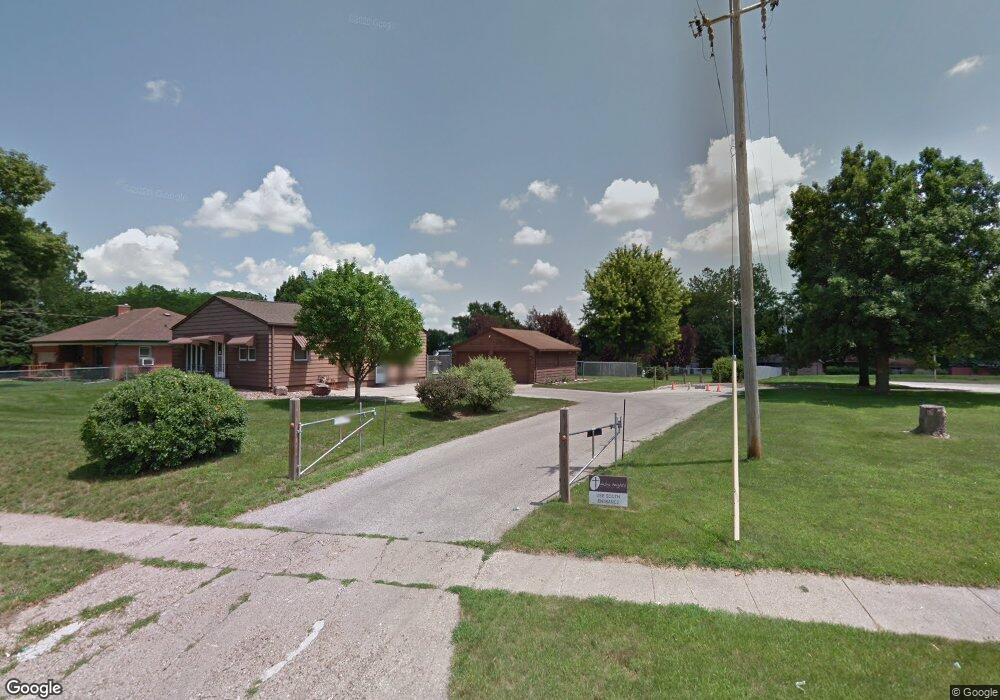 4045 Lower Beaver Rd, Des Moines, IA 50310 - photo 1