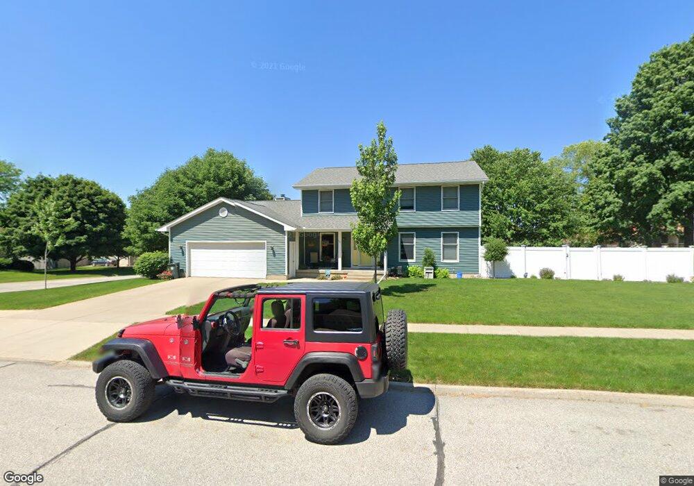 1117 Warwick Dr, Cedar Falls, IA 50613 - photo 1