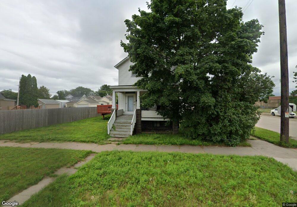 1101 14th Ave, Menominee, MI 49858 - photo 1