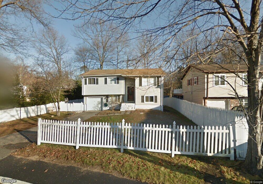 6 Fairweather Dr, Norwalk, CT 06851 - photo 1