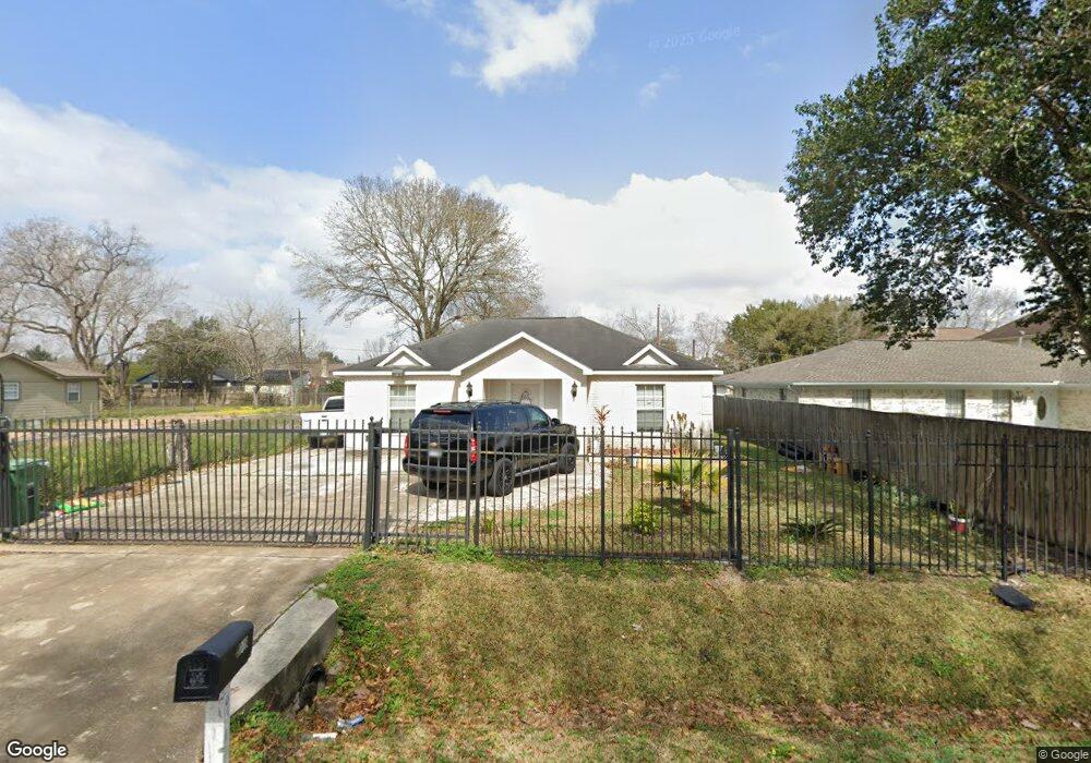 8319 Wetherby Ln, Houston, TX 77075 - photo 1