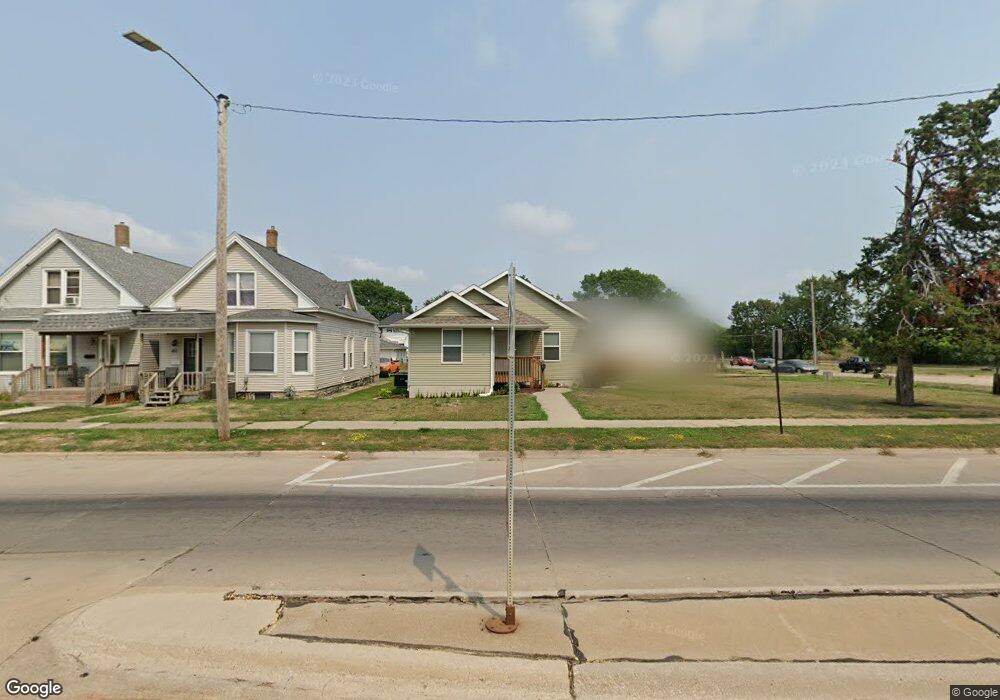 408 5th Ave SW, Cedar Rapids, IA 52404 - photo 1