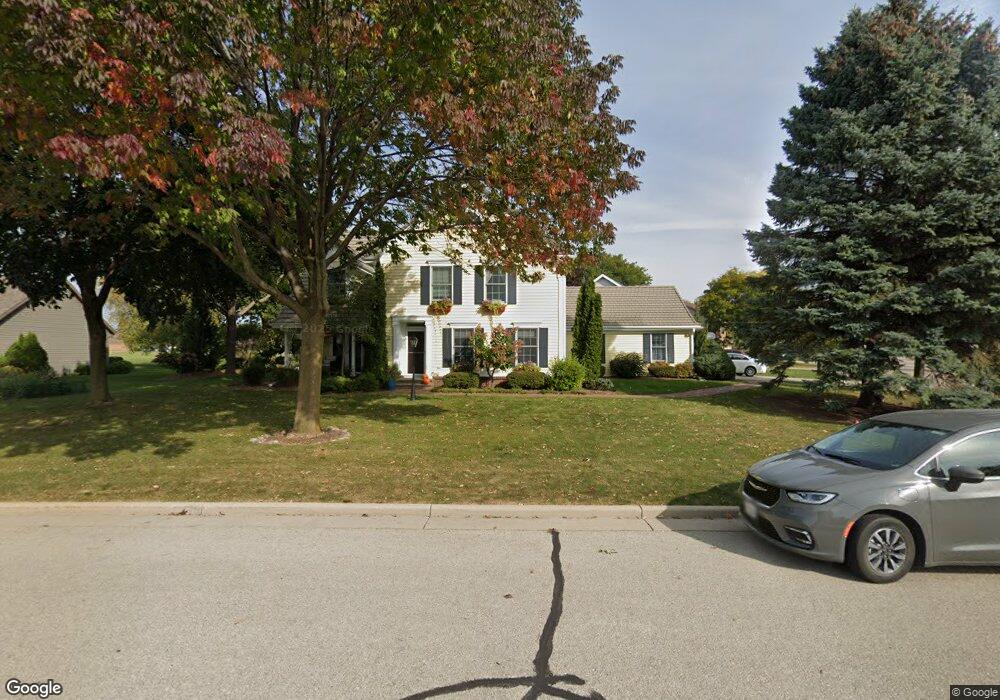 2216 W Spring Hollow Dr, Appleton, WI 54914 - photo 1