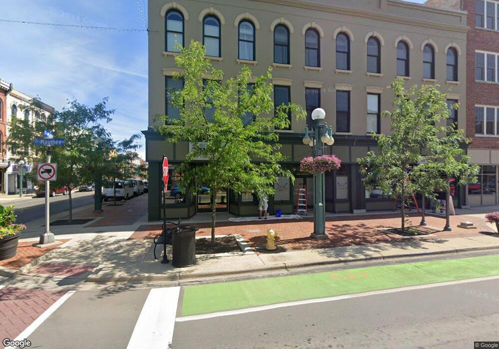 109 E Maumee St unit 101-111 E Maumee St, Adrian, MI 49221 - photo 1