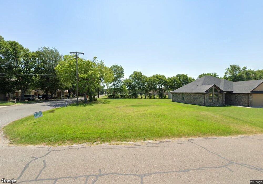 1416 Franklin Ave, Bonham, TX 75418 - photo 1