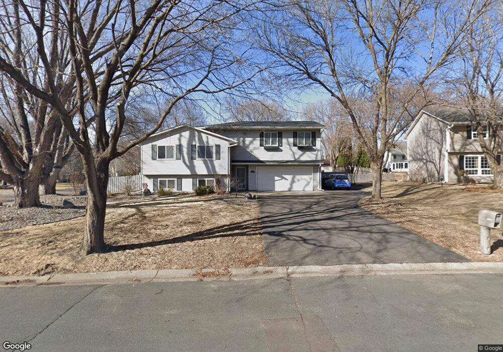 10792 107th Place N, Maple Grove, MN 55369 - photo 1