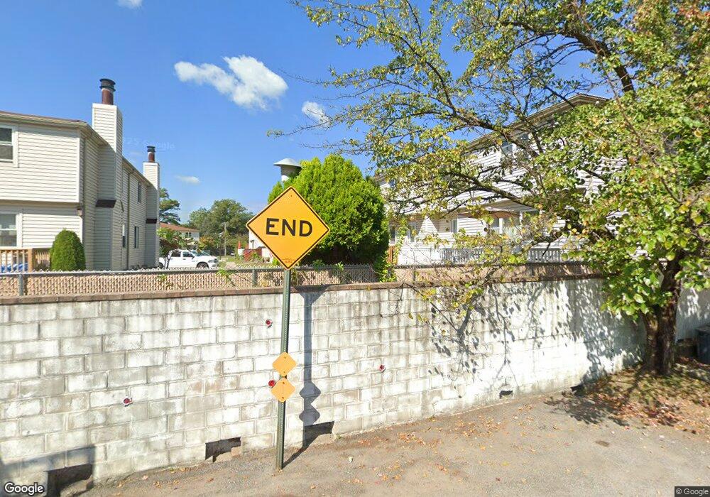 497 Willow Rd E unit 2, Staten Island, NY 10314 - photo 1