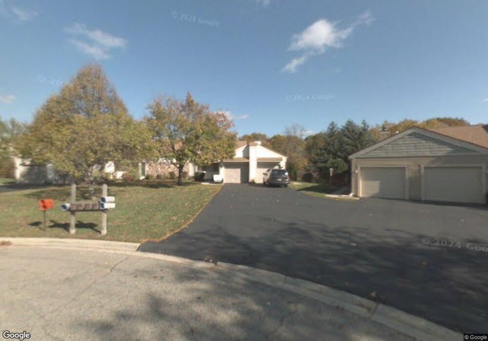 7110 Creekside Dr unit 49, Lansing, MI 48917 - photo 1